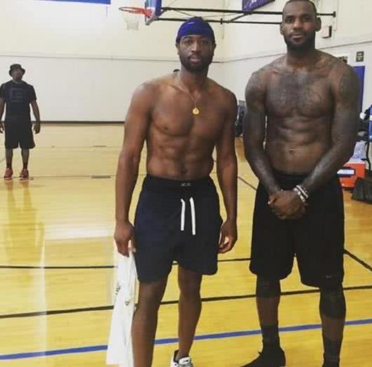 更是一位出 更是一位出